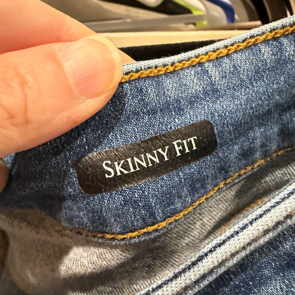 Judy Blue Classic Blue Jeans - Picture 4 of 4